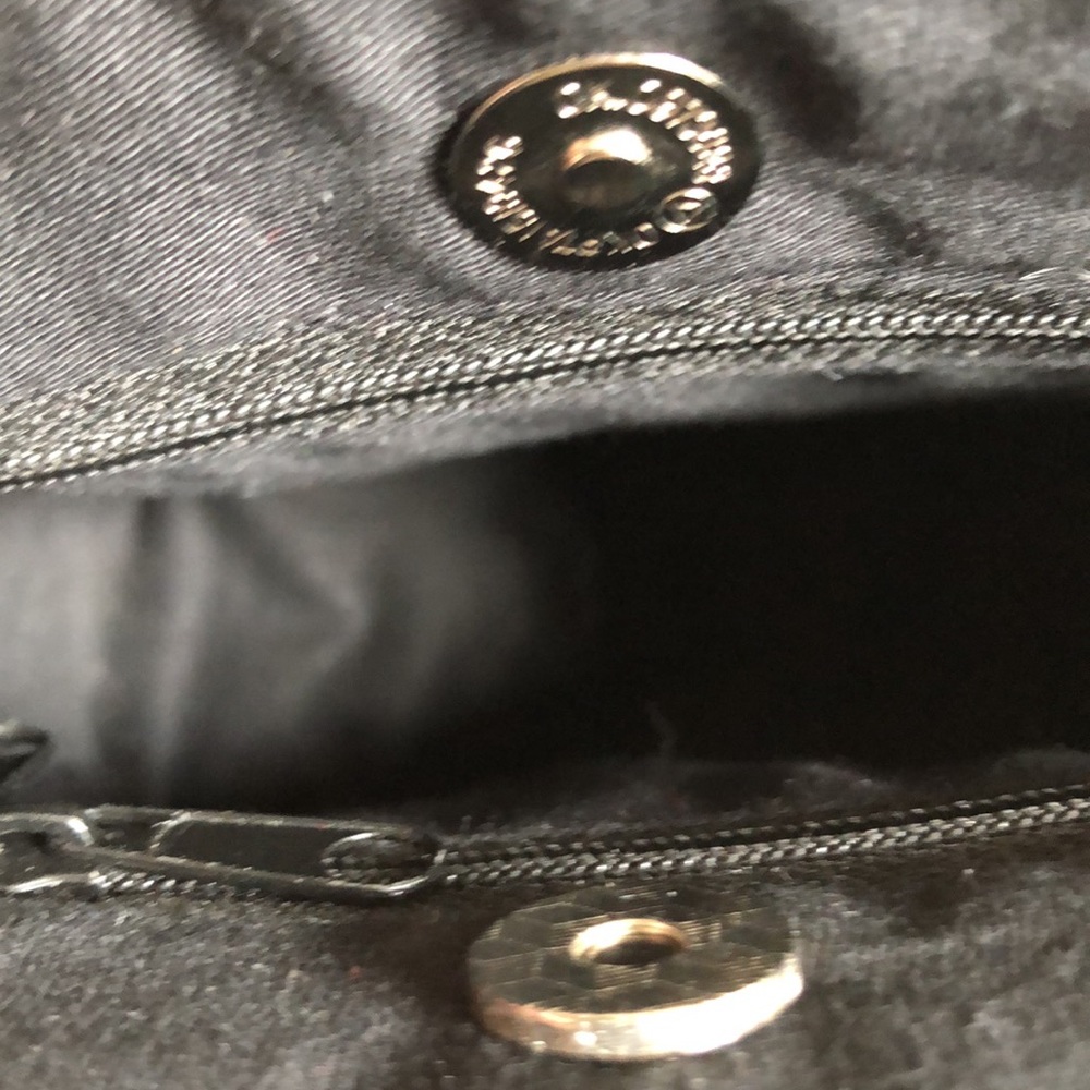 Embroidered Handbag - Picture 9 of 12